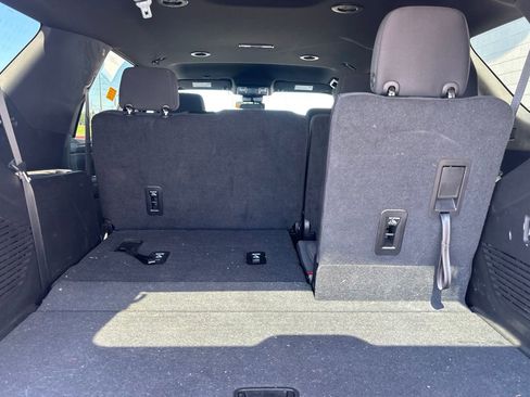 Used 2023 Chevrolet Tahoe LS RWD image 32