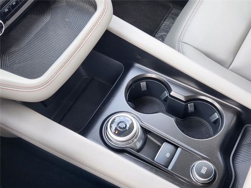 New 2026 Ford Explorer Active w/ Active Comfort Package RWD image 15