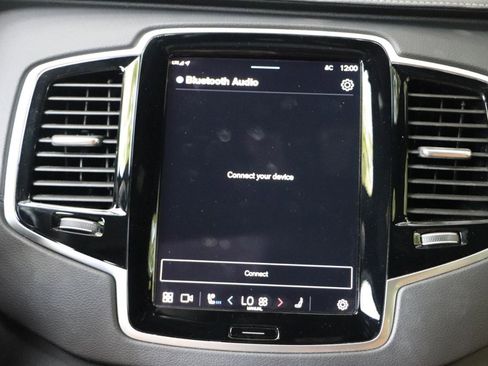 Used 2023 Volvo XC90 T8 Ultimate AWD/4WD image 39