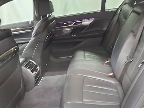 Used 2020 BMW 740i w/ M Sport Package RWD image 20