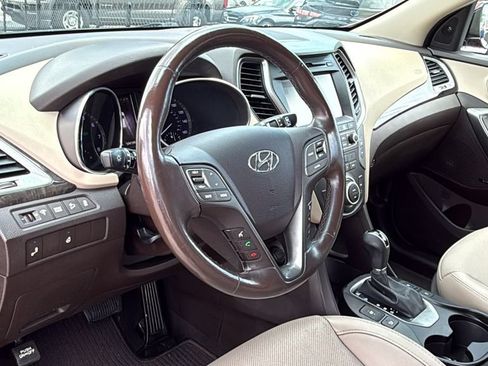 Used 2017 Hyundai Santa Fe Sport FWD image 23
