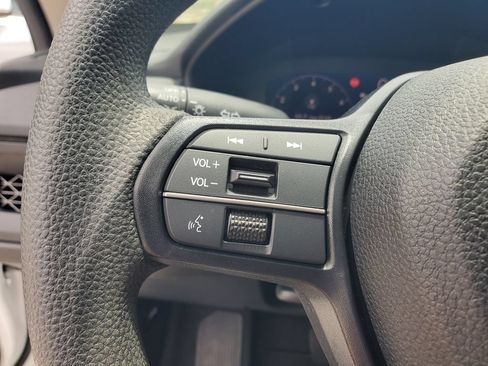 Used 2023 Honda Accord EX image 23