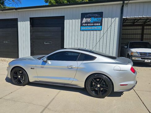 Used 2019 Ford Mustang GT Premium w/ Ford Safe & Smart Package image 7