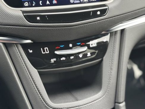 New 2025 Cadillac XT5 Premium Luxury image 16