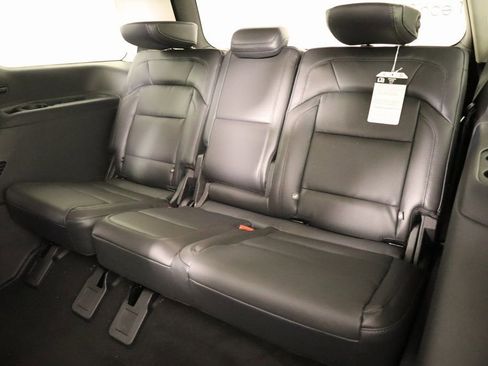 New 2025 Lincoln Navigator Reserve image 13