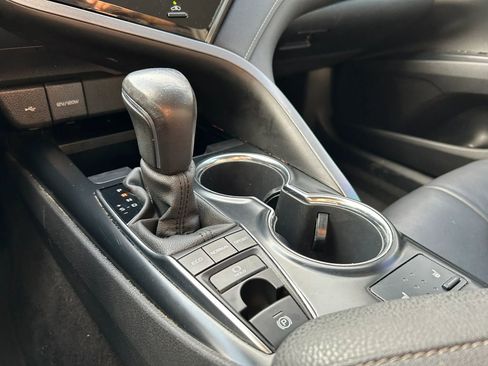 Used 2020 Toyota Camry XSE image 21