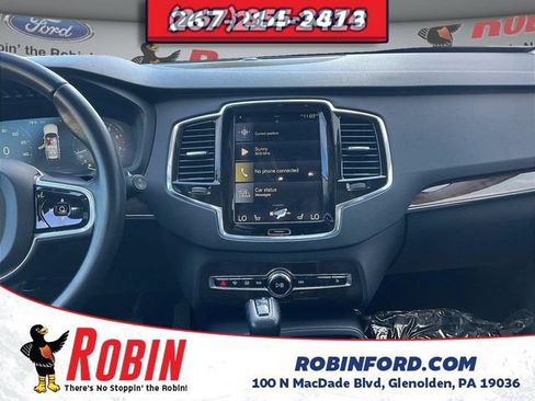 Used 2016 Volvo XC90 T6 Momentum w/ Momentum Plus Package AWD/4WD image 11