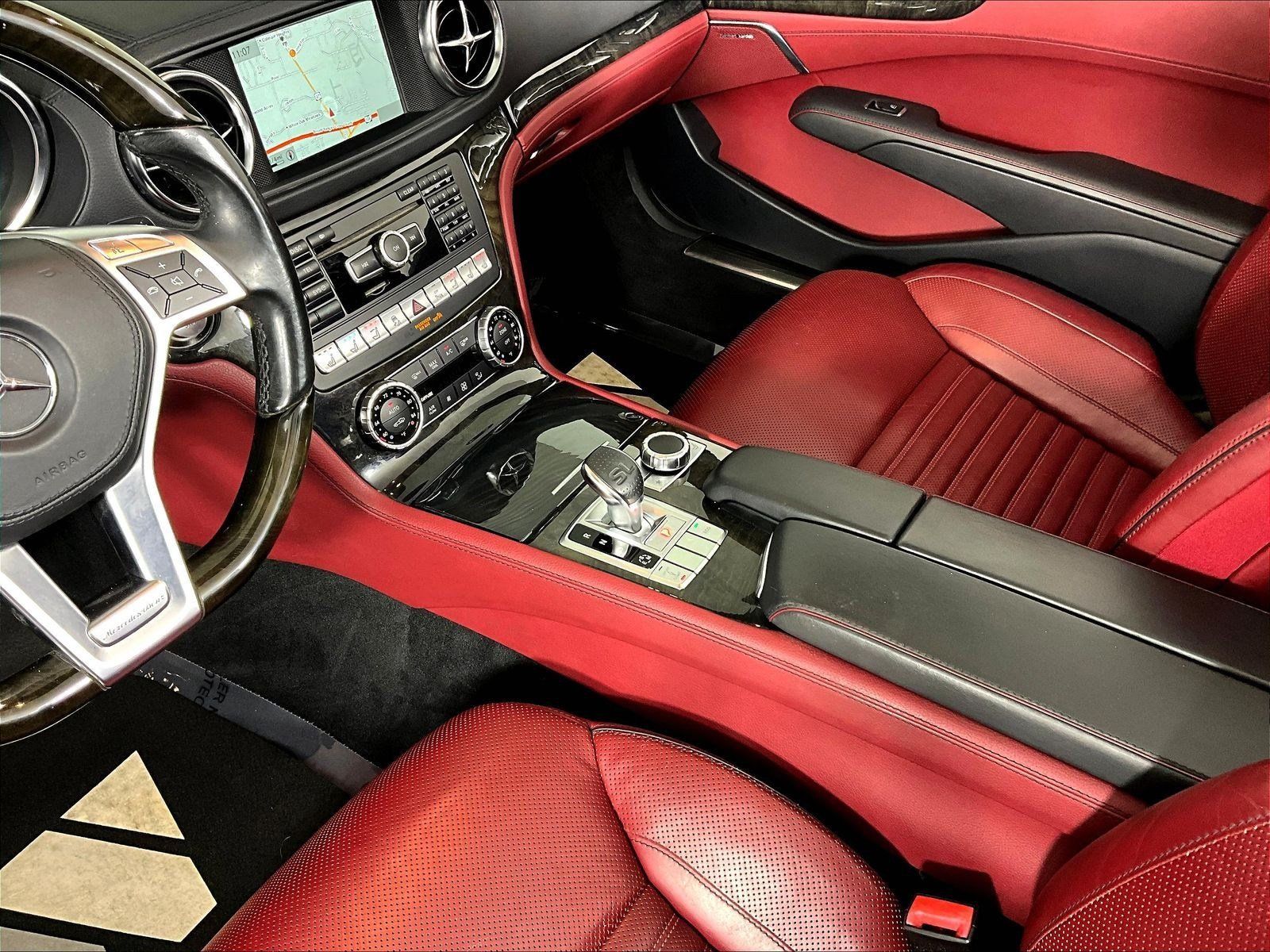 Used 2014 Mercedes-Benz SL 550 image 17