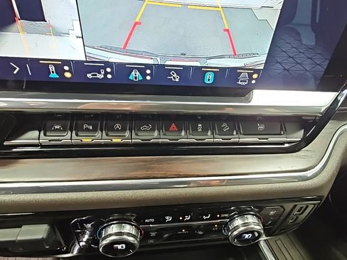 Used 2023 GMC Sierra 1500 SLT w/ SLT Premium Plus Package image 19