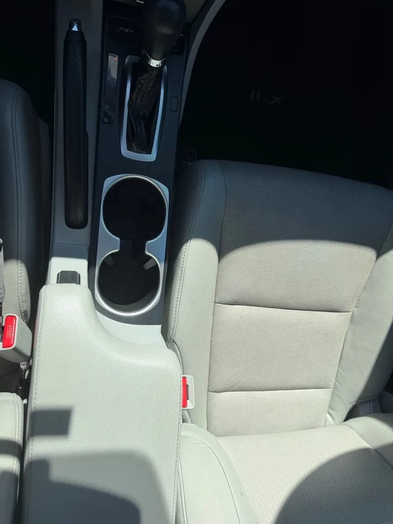 Used 2018 Acura ILX FWD image 16
