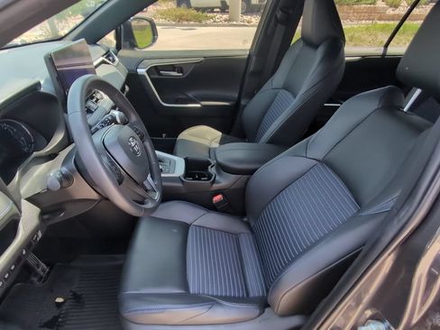 Used 2025 Toyota RAV4 XSE w/ Weather Package AWD/4WD image 14