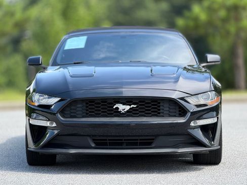 Used 2018 Ford Mustang Convertible w/ Wheel & Stripe Package RWD image 3
