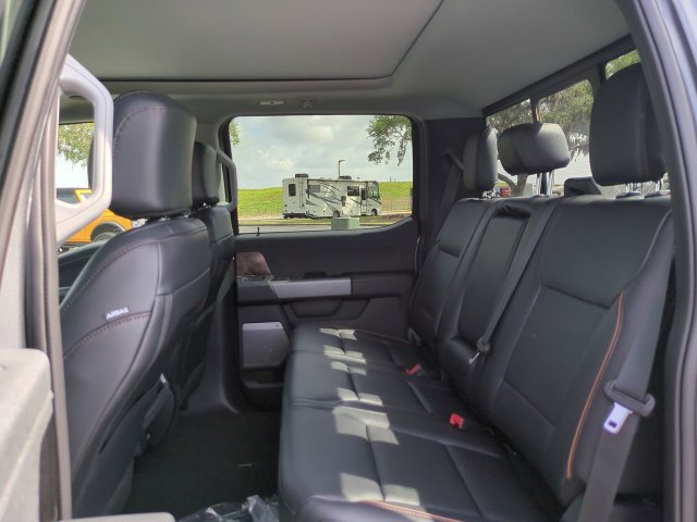 New 2026 Ford F250 Lariat w/ Black Appearance Package AWD/4WD image 14