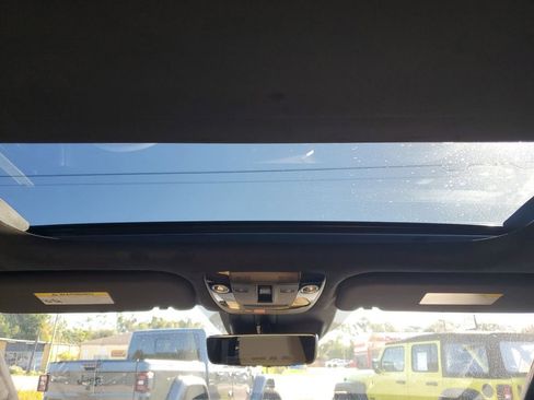 New 2026 Kia Sorento SX Prestige w/ Olive Brown Leather Package image 20