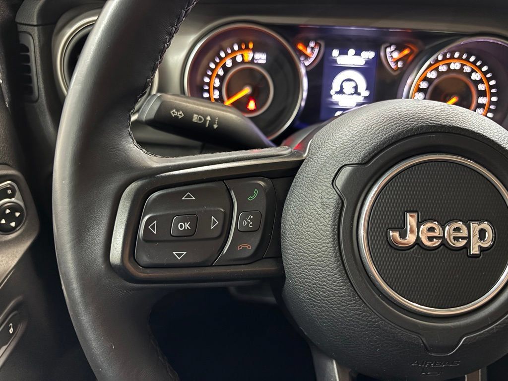 Used 2019 Jeep Wrangler Sport AWD/4WD image 12