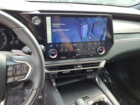 Certified 2023 Lexus RX 350 Premium w/ Accessory Package AWD/4WD image 9