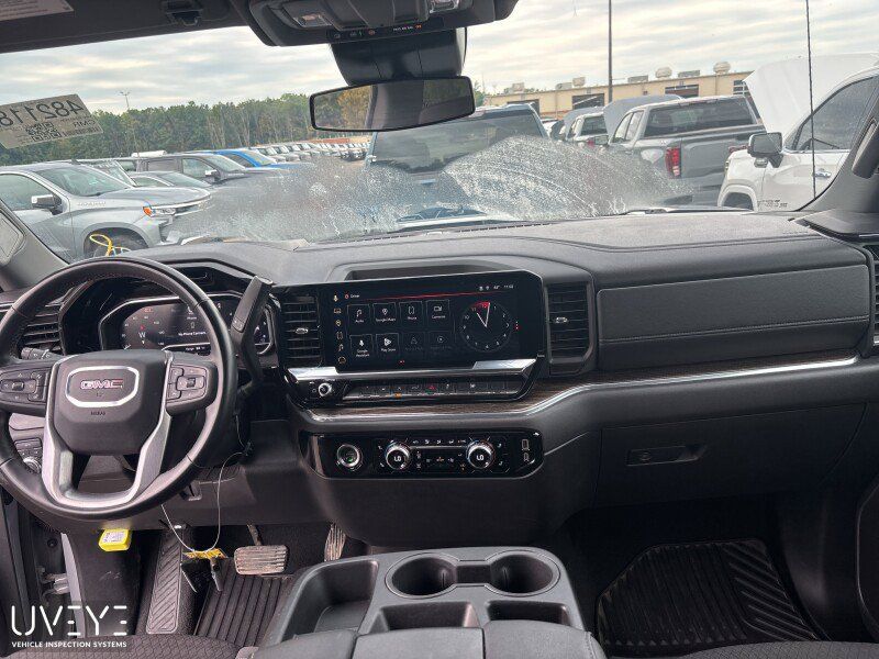 Used 2024 GMC Sierra 1500 Elevation AWD/4WD image 7