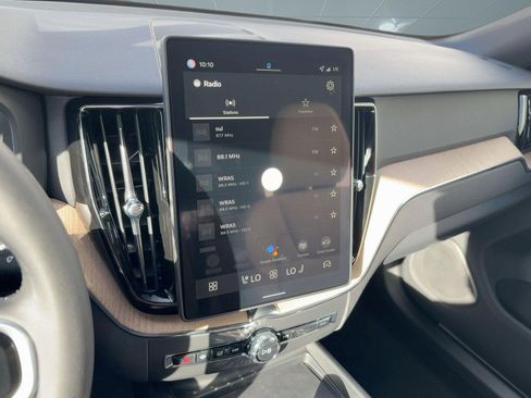 New 2026 Volvo XC60 B5 Plus w/ Protection Package Premier image 21