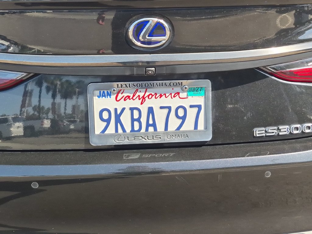 Used 2022 Lexus ES 300h F Sport w/ Accessory Package 2 FWD image 38