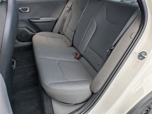 Used 2025 Kia K4 LXS image 26