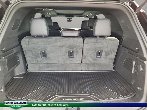 Used 2024 Chevrolet Traverse RS image 30