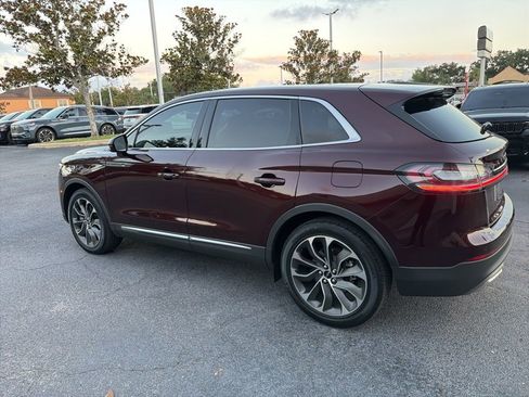Used 2023 Lincoln Nautilus Reserve FWD image 3