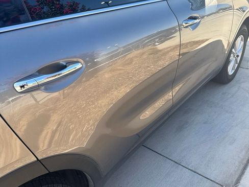 Used 2019 Kia Sorento L FWD image 12