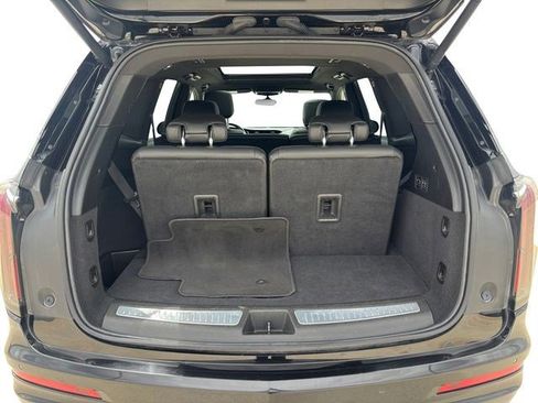 Used 2024 Cadillac XT6 Sport image 15