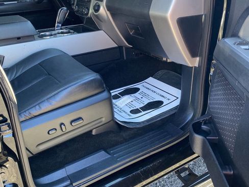 Used 2017 Ford Expedition Limited w/ Equipment Group 301A image 3