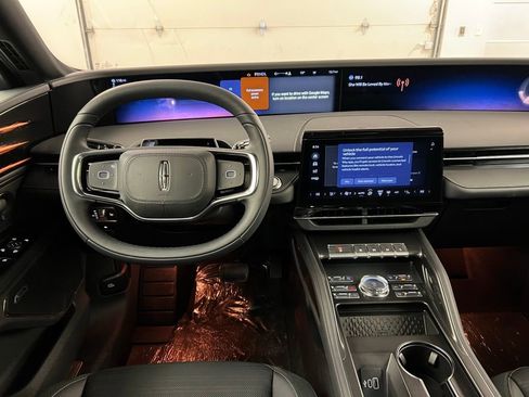 New 2026 Lincoln Nautilus Reserve w/ Jet Appearance Package image 8