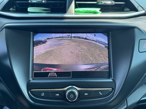 Used 2023 Chevrolet TrailBlazer LT FWD image 31
