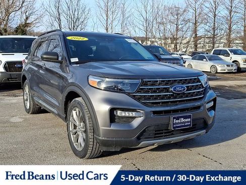 Certified 2022 Ford Explorer XLT w/ Equipment Group 202A image 2