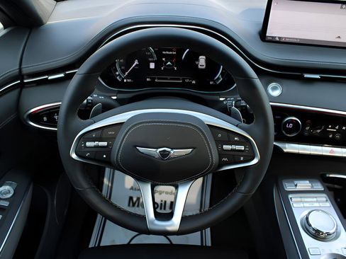 Used 2024 Genesis GV70 2.5T w/ Sport Prestige Package image 13