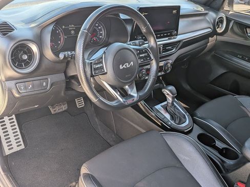 Used 2022 Kia Forte GT-Line FWD image 9