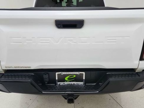 Used 2023 Chevrolet Colorado W/T w/ Advanced Trailering Package AWD/4WD image 11