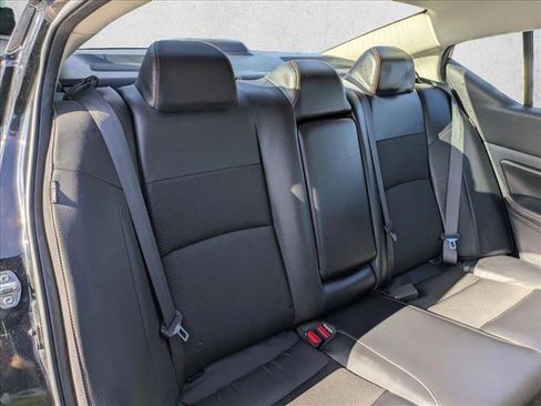 Used 2020 Nissan Altima 2.5 SR FWD image 18