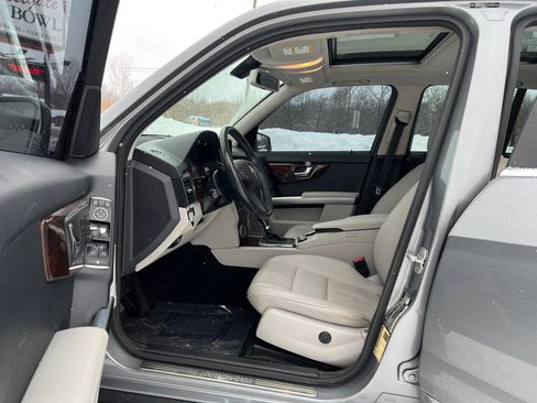 Used 2011 Mercedes-Benz GLK 350 4MATIC image 14