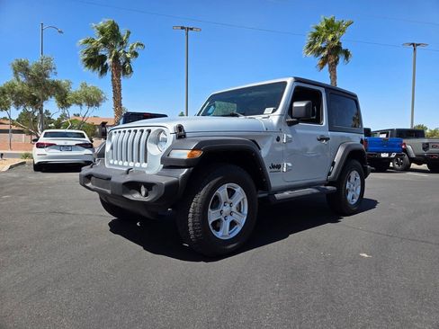 Used 2022 Jeep Wrangler Sport AWD/4WD image 2