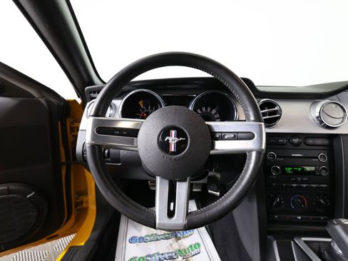 Used 2009 Ford Mustang GT Premium image 17