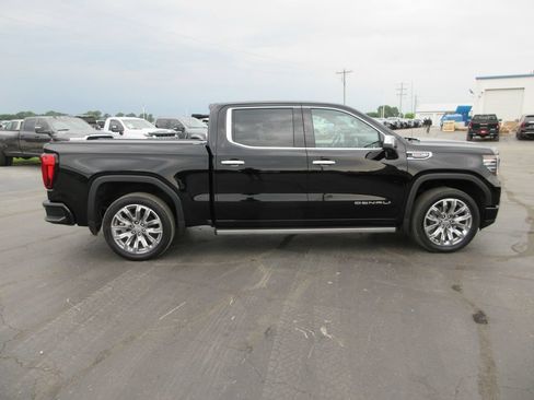 Certified 2024 GMC Sierra 1500 Denali w/ Denali Reserve Package AWD/4WD image 5
