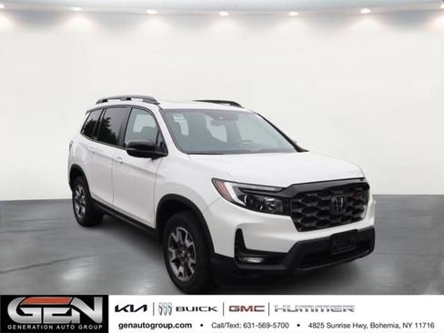 Used 2023 Honda Passport TrailSport image 1
