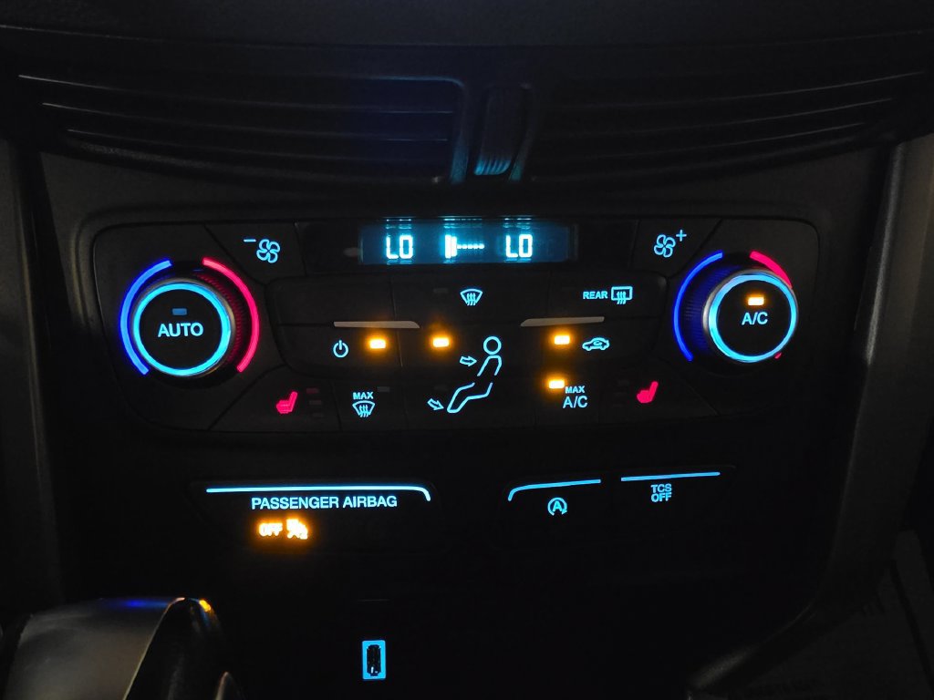 Used 2018 Ford Escape SEL FWD image 16