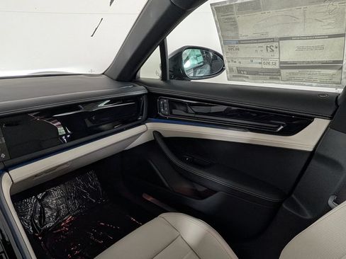 New 2026 Porsche Panamera 4 AWD/4WD image 23