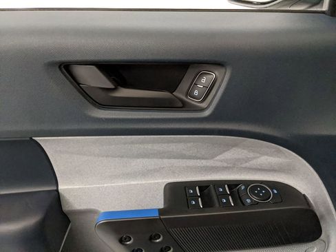 New 2026 Ford Maverick XLT AWD/4WD image 17