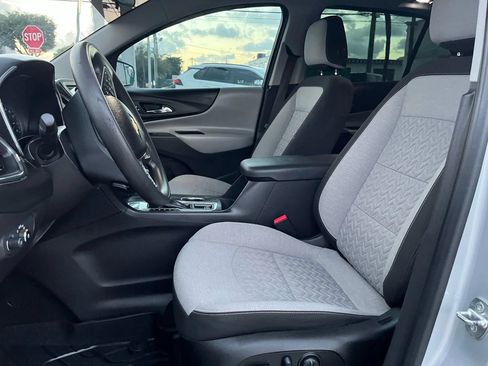 Used 2022 Chevrolet Equinox LT FWD image 9