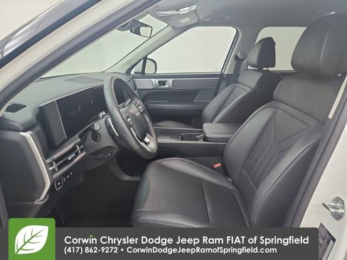 Used 2026 Hyundai Santa Fe SEL FWD image 18