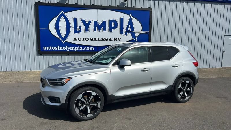 Used 2019 Volvo XC40 T5 Inscription AWD/4WD image 1