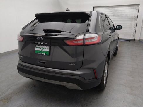 Used 2024 Ford Edge SEL image 7