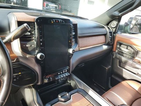 Used 2022 RAM 3500 Limited AWD/4WD image 26