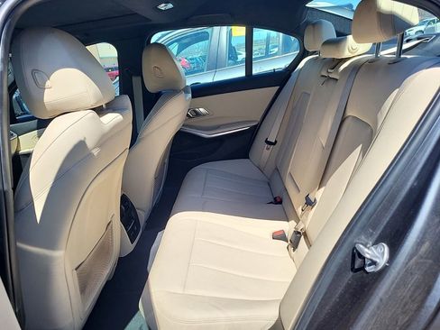 Used 2019 BMW 330i xDrive Sedan w/ Convenience Package AWD/4WD image 11